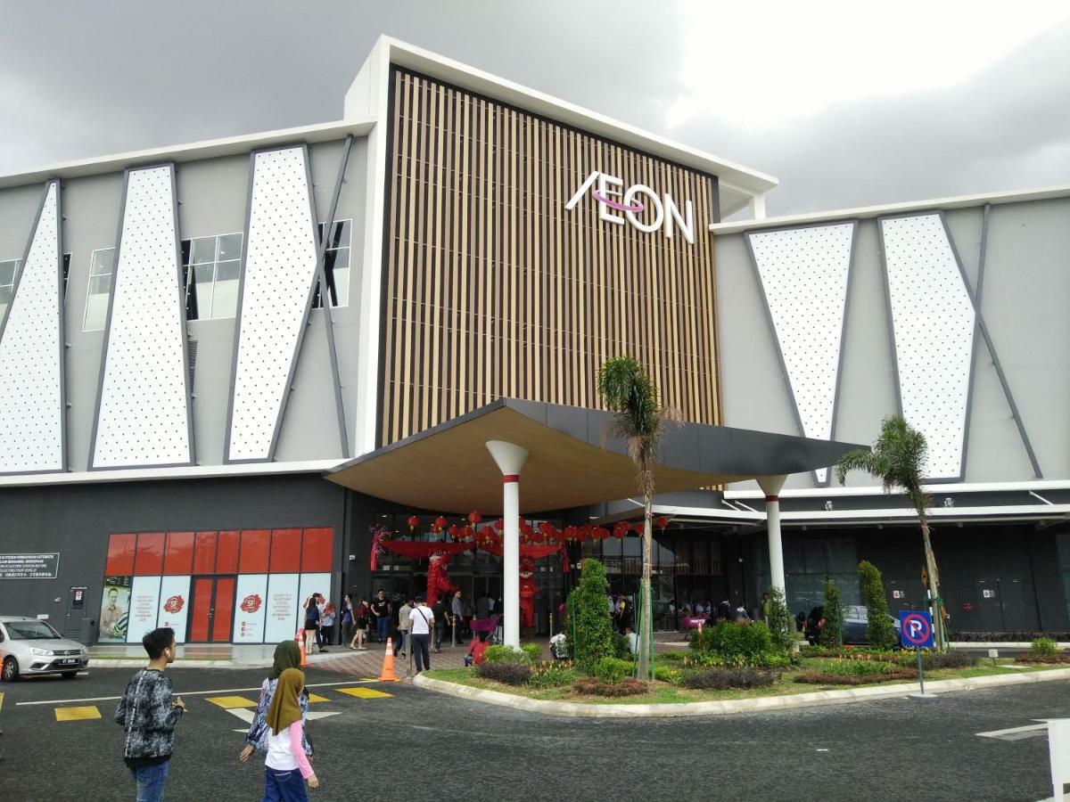E&A Homestay Klia/ Sepang/ Nilai المظهر الخارجي الصورة