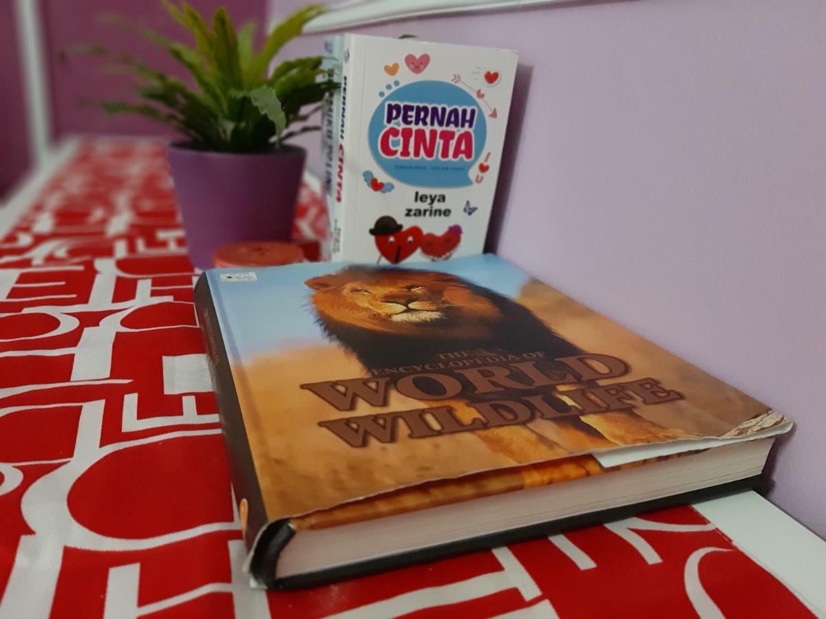 E&A Homestay Klia/ Sepang/ Nilai المظهر الخارجي الصورة